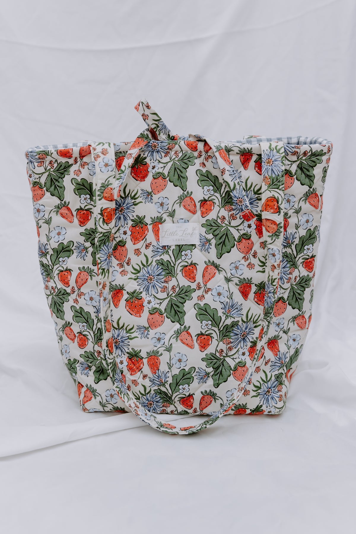 Strawberry Fields Market Tote - Polka Dot Lining