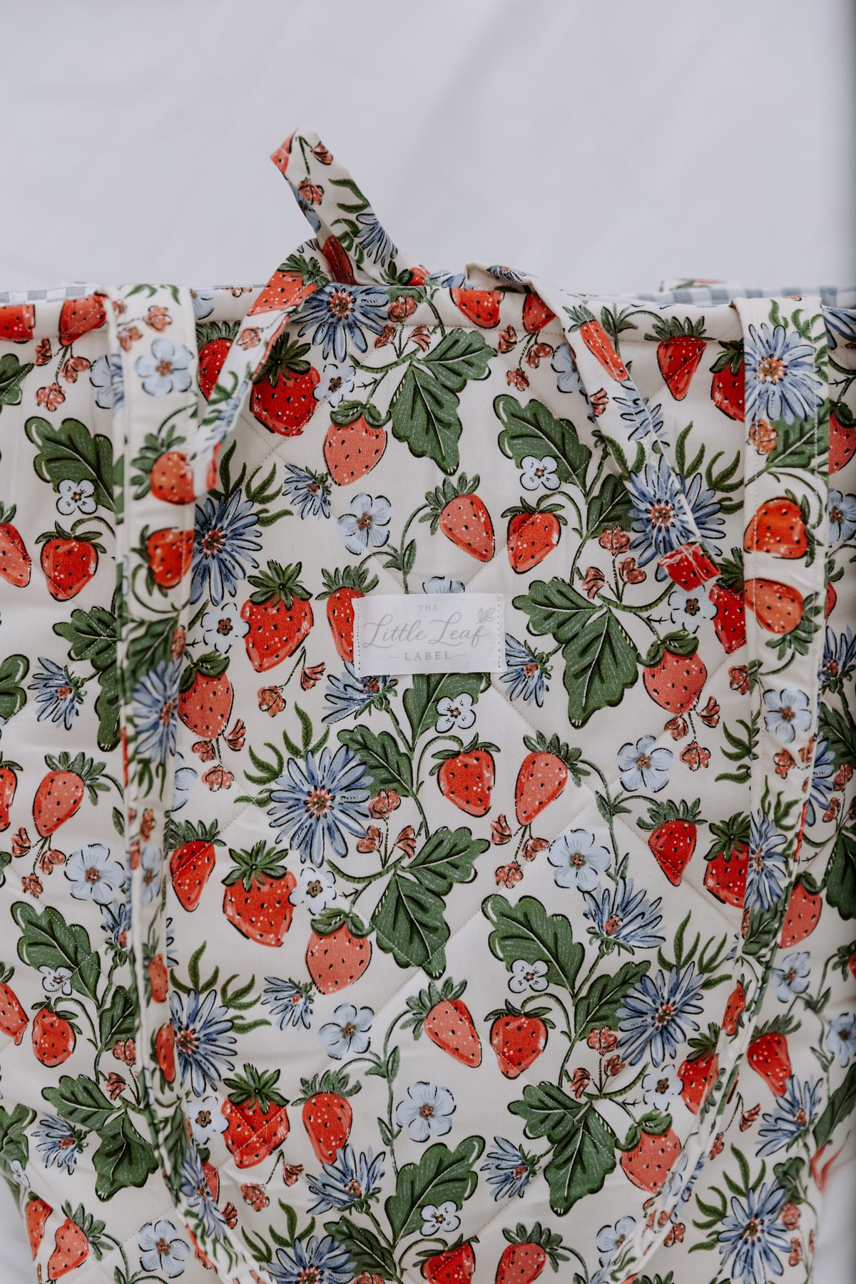 Strawberry Fields Market Tote - Polka Dot Lining