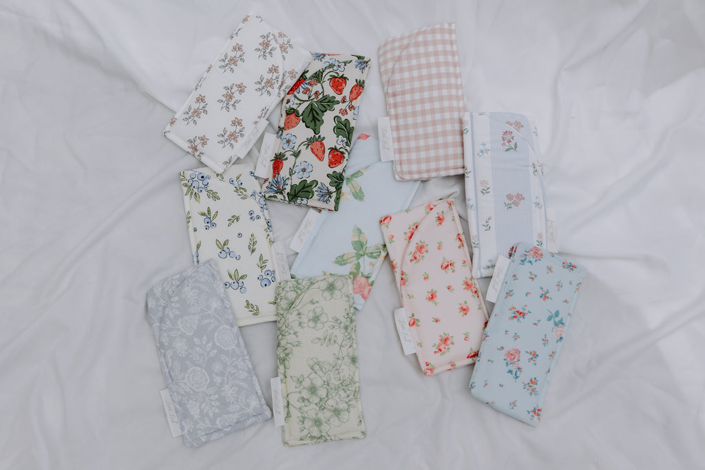 Misty Blue Botanical Sunglass Sleeve