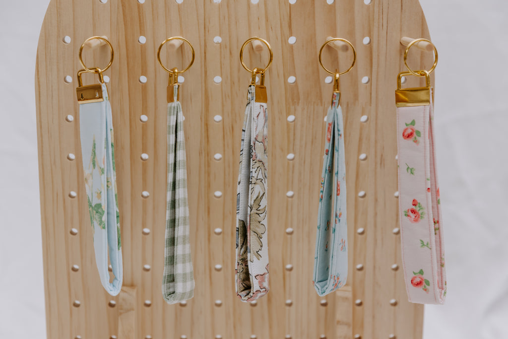 Vintage Botanical Wristlet