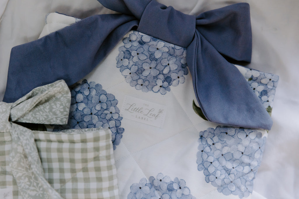 Dusty Hydrangea Book Sleeve