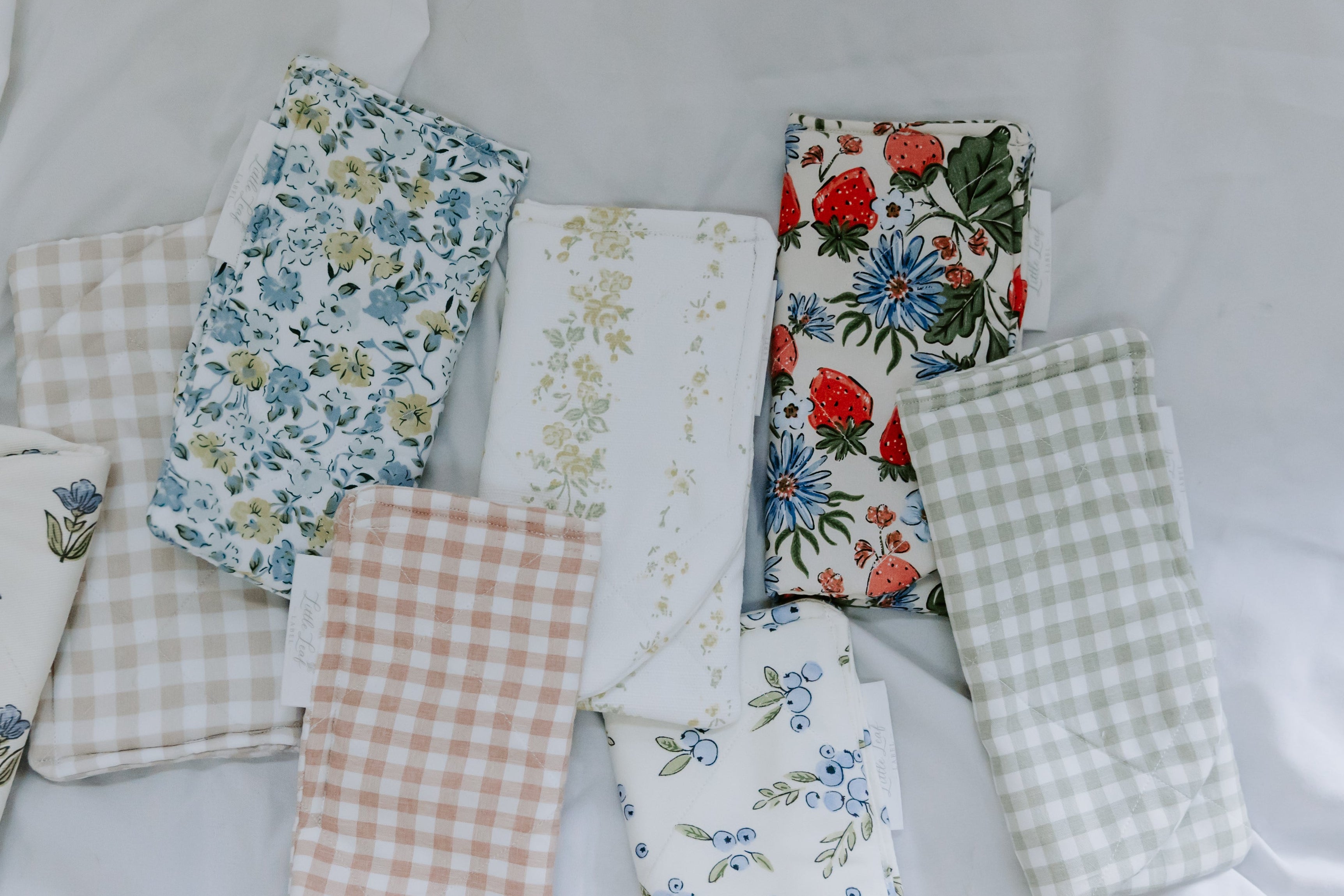 Cottage Garden Floral Sunglass Sleeve