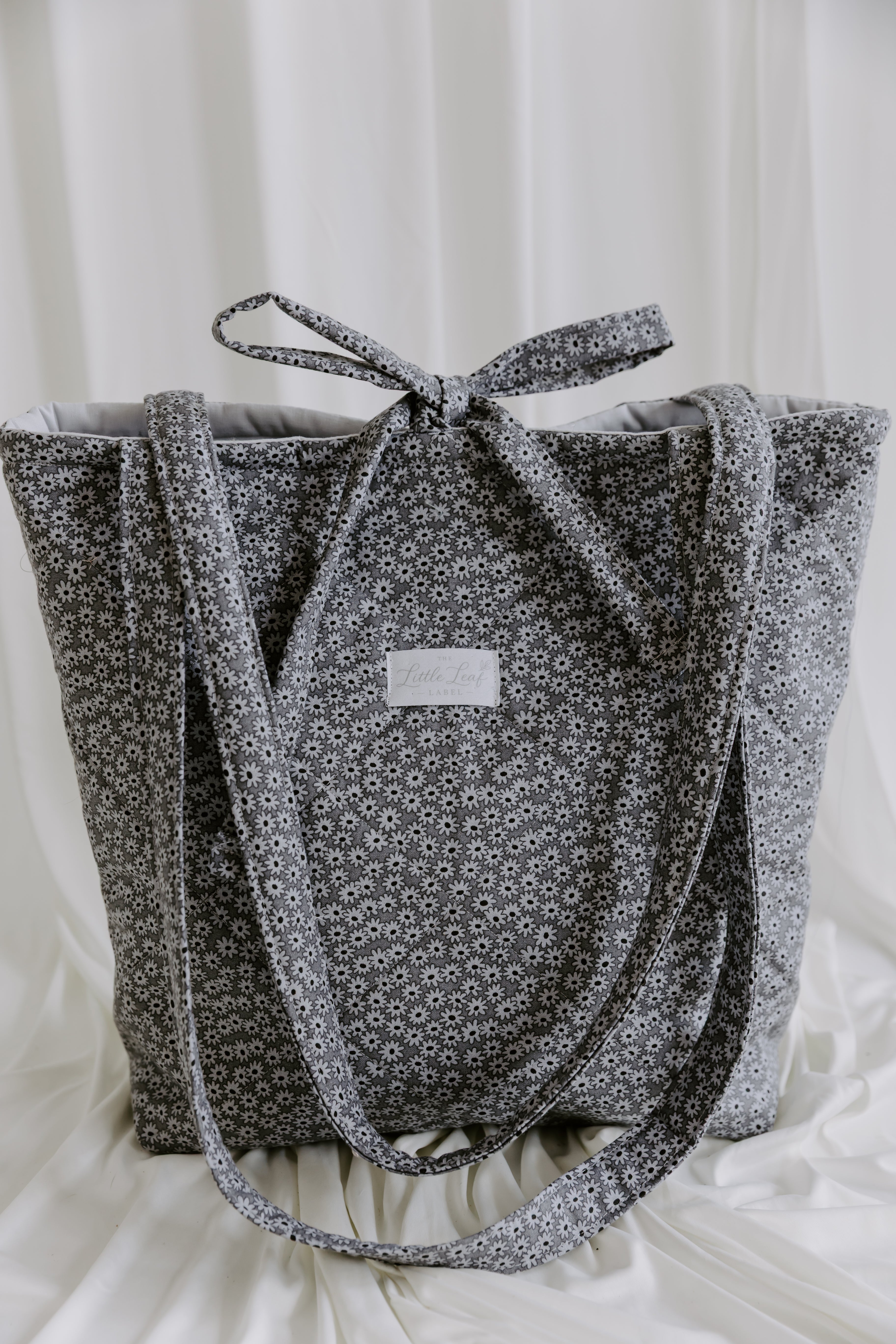 Ditsy Daisy Market Tote