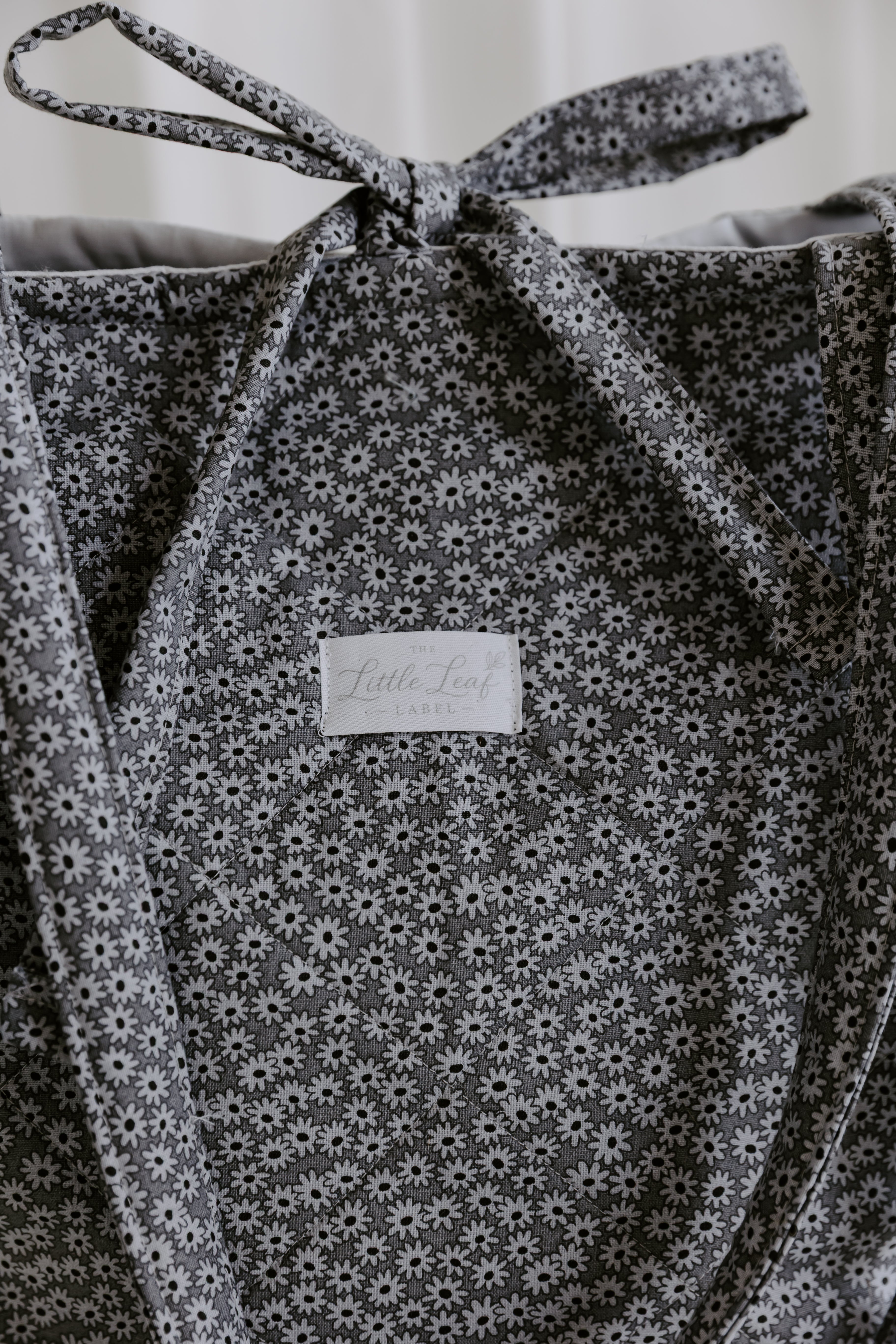 Ditsy Daisy Market Tote